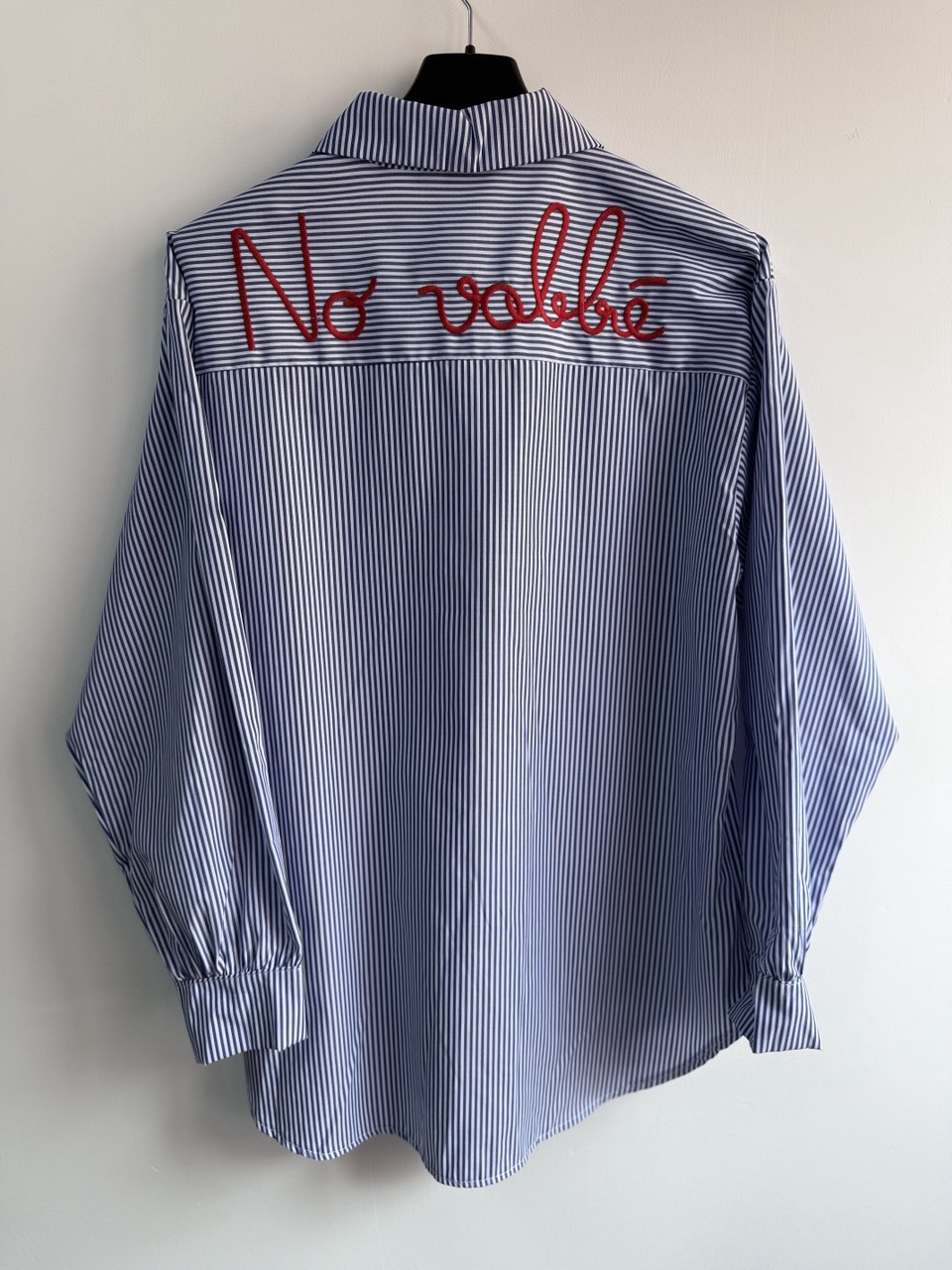 Camicia regular a Righe blu "No vabbè" Ricamata - Nùa Boutique