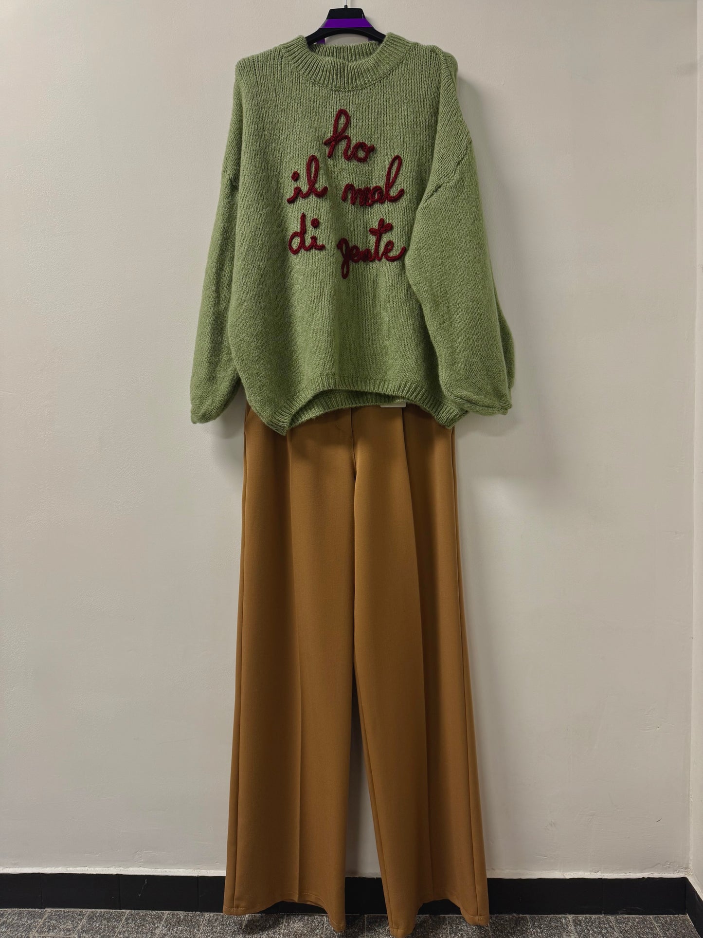 Maglione verde oliva ho il mal di gente