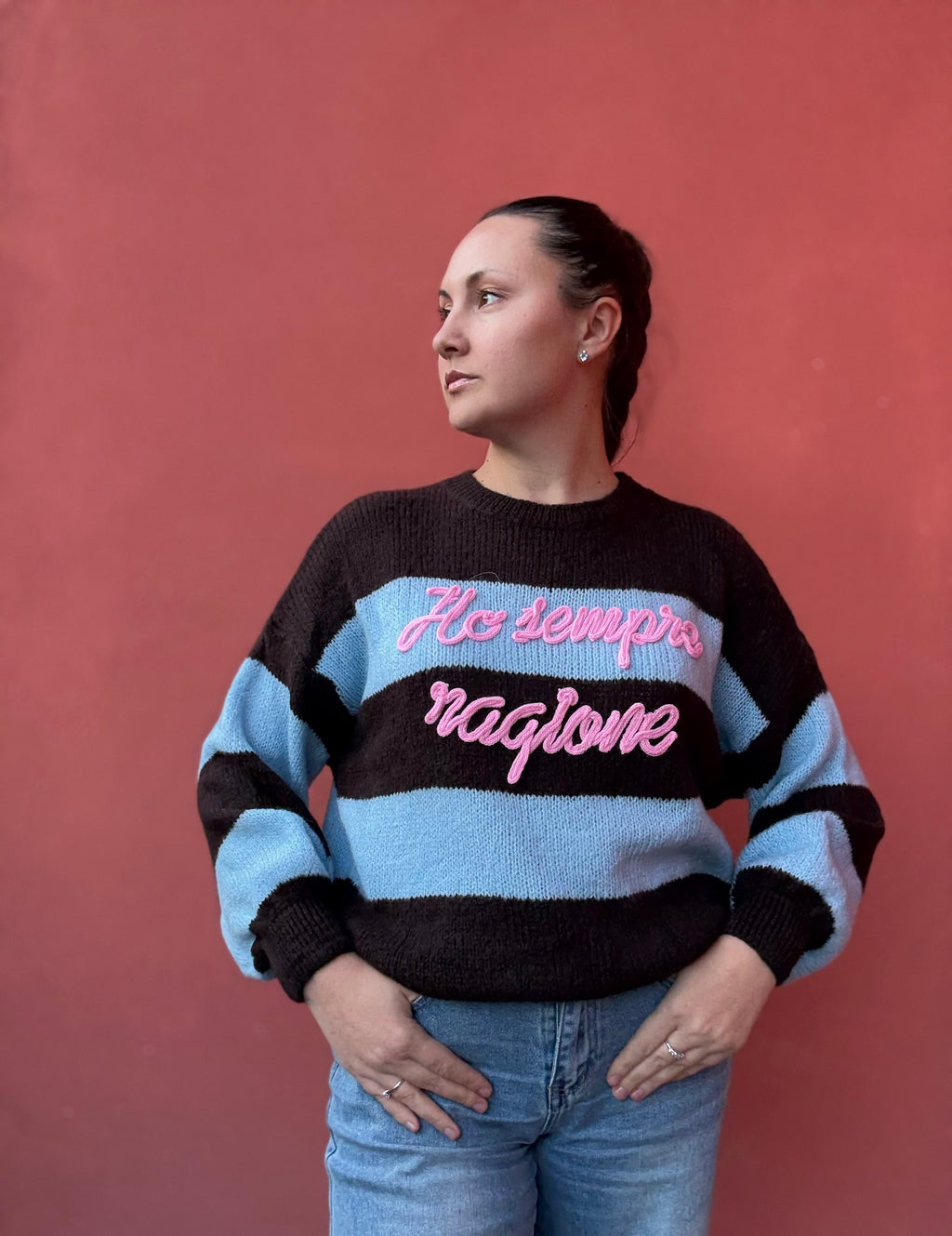 Ho sempre ragione maglione a righe cioccolato e celeste