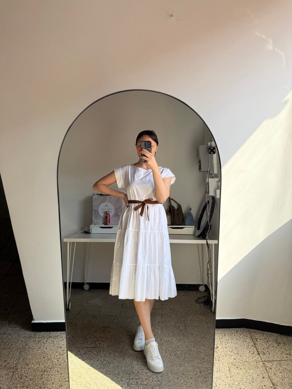 abito bianco per l'estate