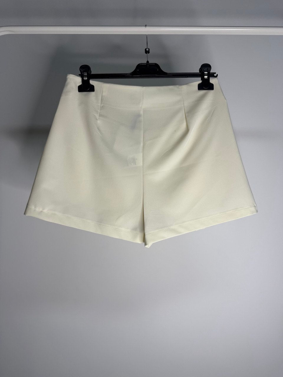 Gonna Shorts Bianca "Lumina" a Pieghe - Nùa Boutique