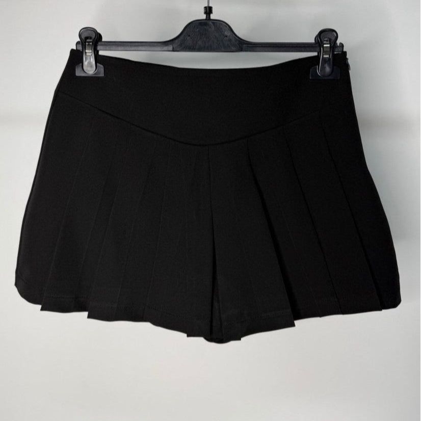 Gonna Shorts Nera "Lumina" a Pieghe - Nùa Boutique
