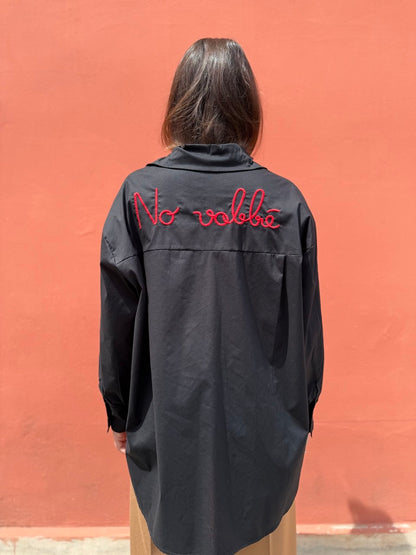 Camicia Oversize "No Vabbè" Nera con Ricamo Rosso - Cotone Made in Italy