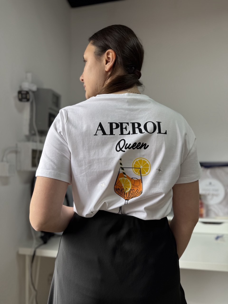 T-shirt APEROL Queen – stampa cocktail estivo
