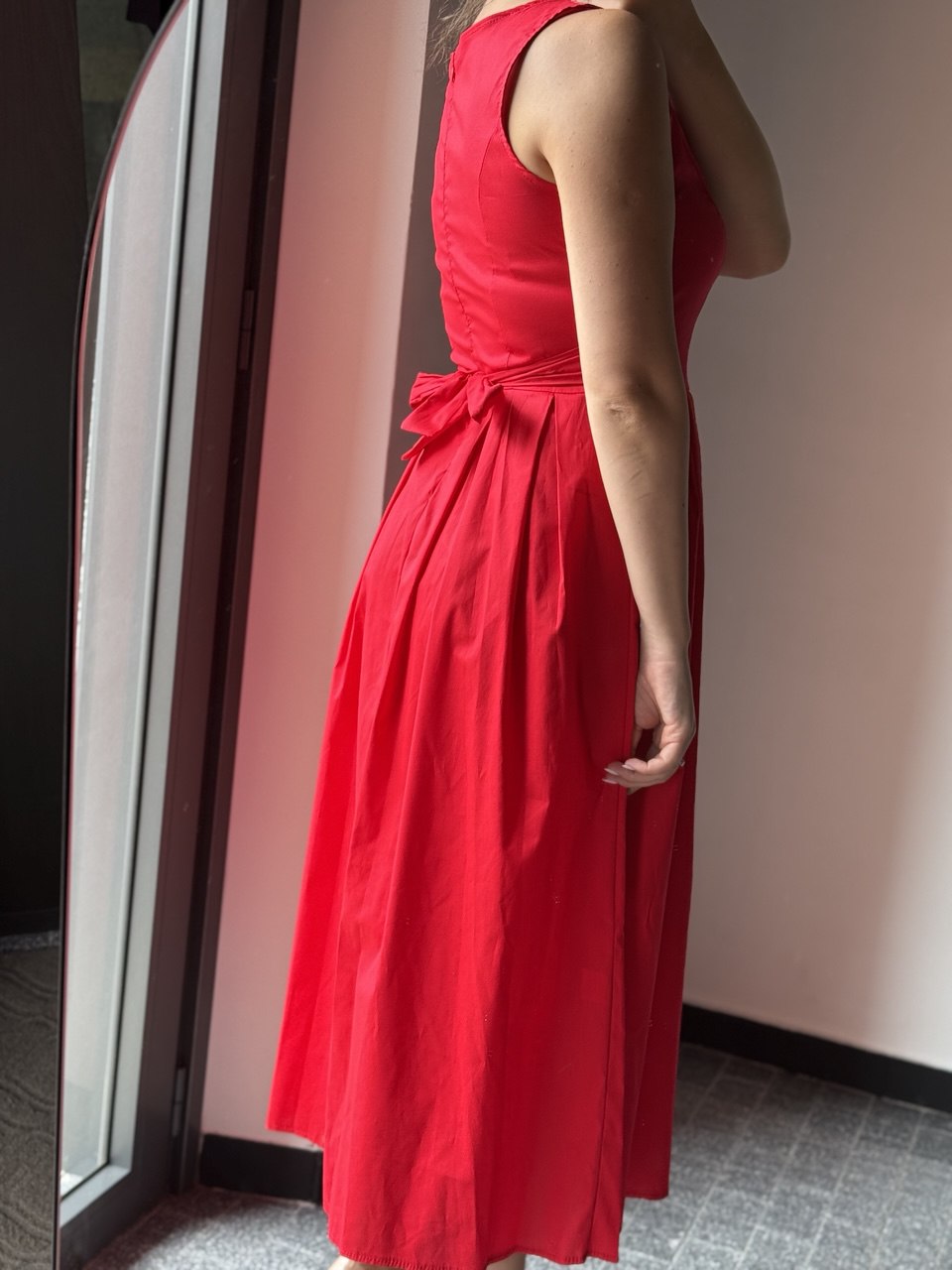 Abito Midi Scarlett a Pieghe