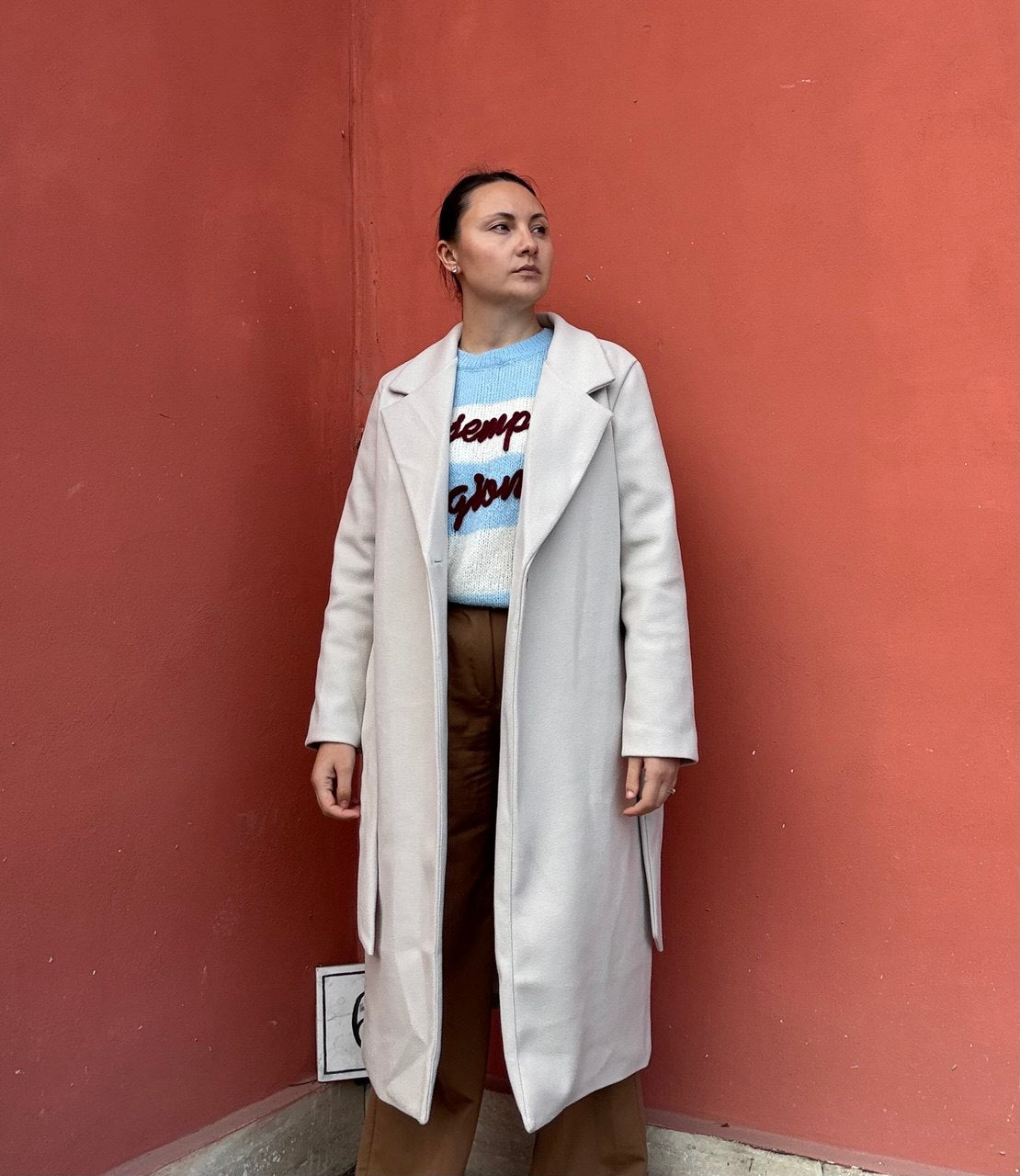 Cappotto Lungo con Cintura Stile Trench