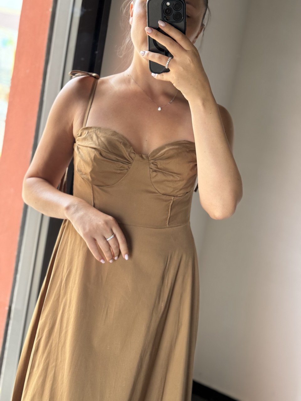 Abito lungo Sofia con scollo a cuore