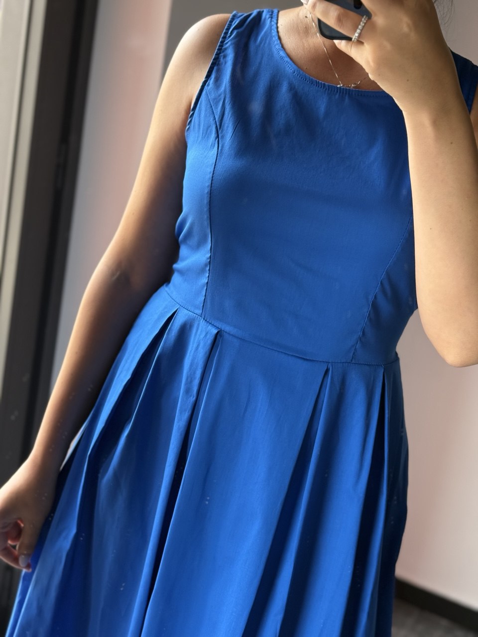 Abito Midi Scarlett a Pieghe