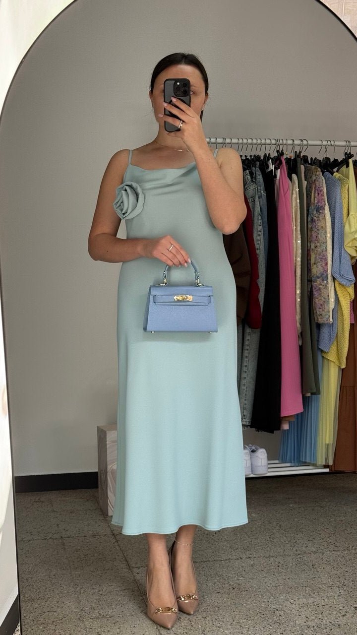 Vestito Lungo Verde Acqua con Fiore Applicato - Nùa Boutique